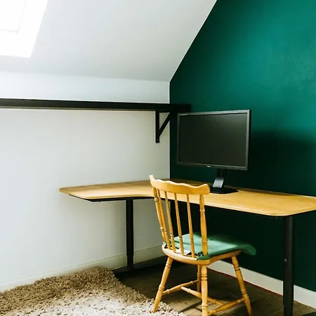 Mansell Road - Trendy Loft With Free Parking * Bristol