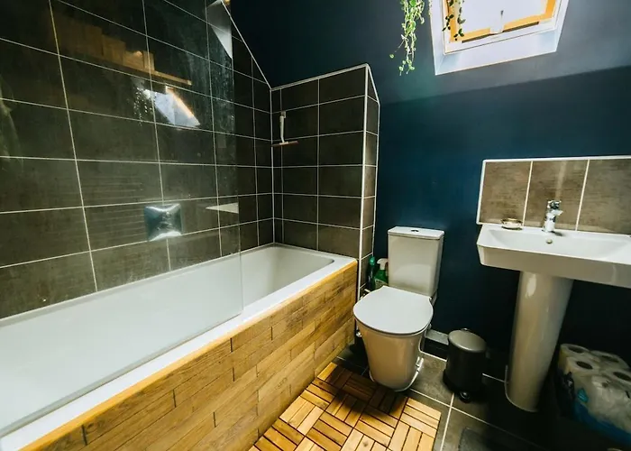 Daire Mansell Road - Trendy Loft With Free Parking Bristol