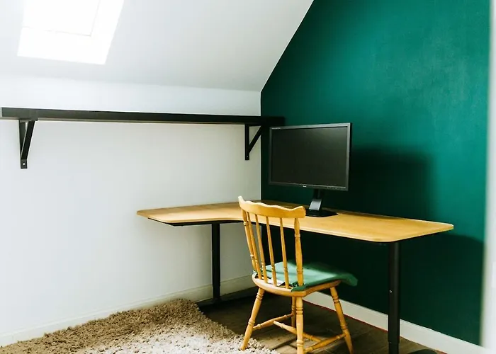 Mansell Road - Trendy Loft With Free Parking * Bristol